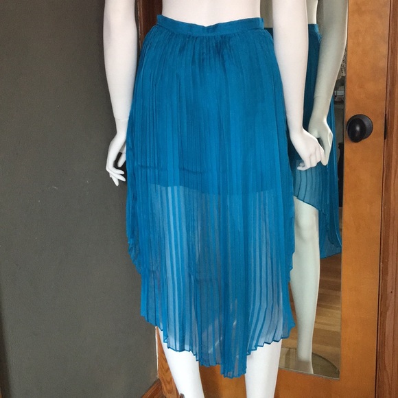 NWT Lightweight Teal Accordion Pleat Hi-lo Skirt Small - Picture 4 of 6